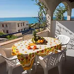 Capo San Marco & Renella 3* شاكا